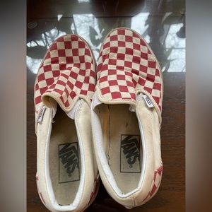 Vans slip on women’s 7.5 men’s 6